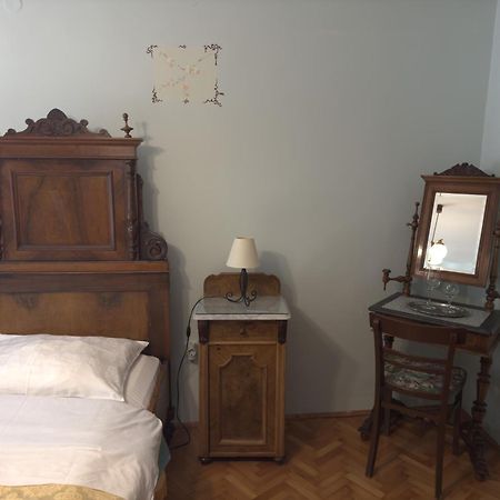 Guesthouse Kuca Na Sterne Lovran Ngoại thất bức ảnh