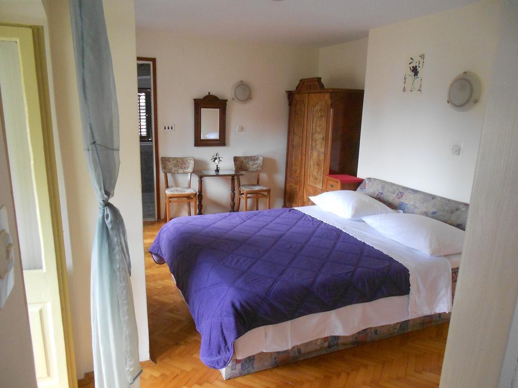 Guesthouse Kuca Na Sterne Lovran Phòng bức ảnh