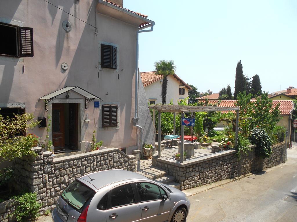 Guesthouse Kuca Na Sterne Lovran Ngoại thất bức ảnh