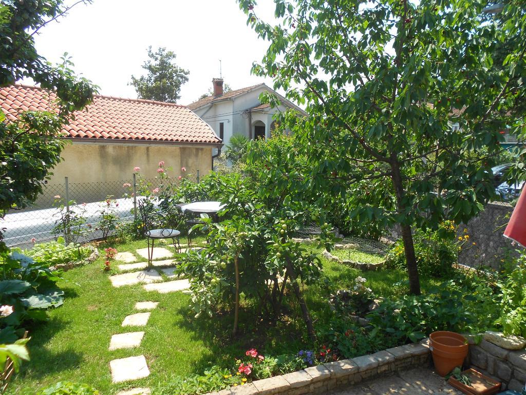 Guesthouse Kuca Na Sterne Lovran Ngoại thất bức ảnh