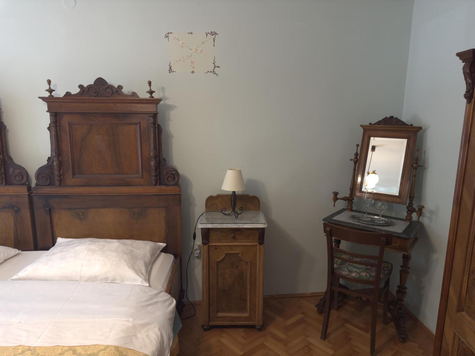 Guesthouse Kuca Na Sterne Lovran Ngoại thất bức ảnh