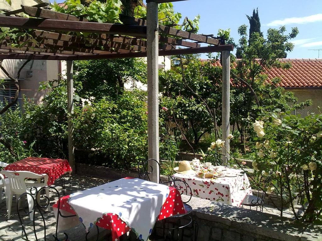 Guesthouse Kuca Na Sterne Lovran Ngoại thất bức ảnh