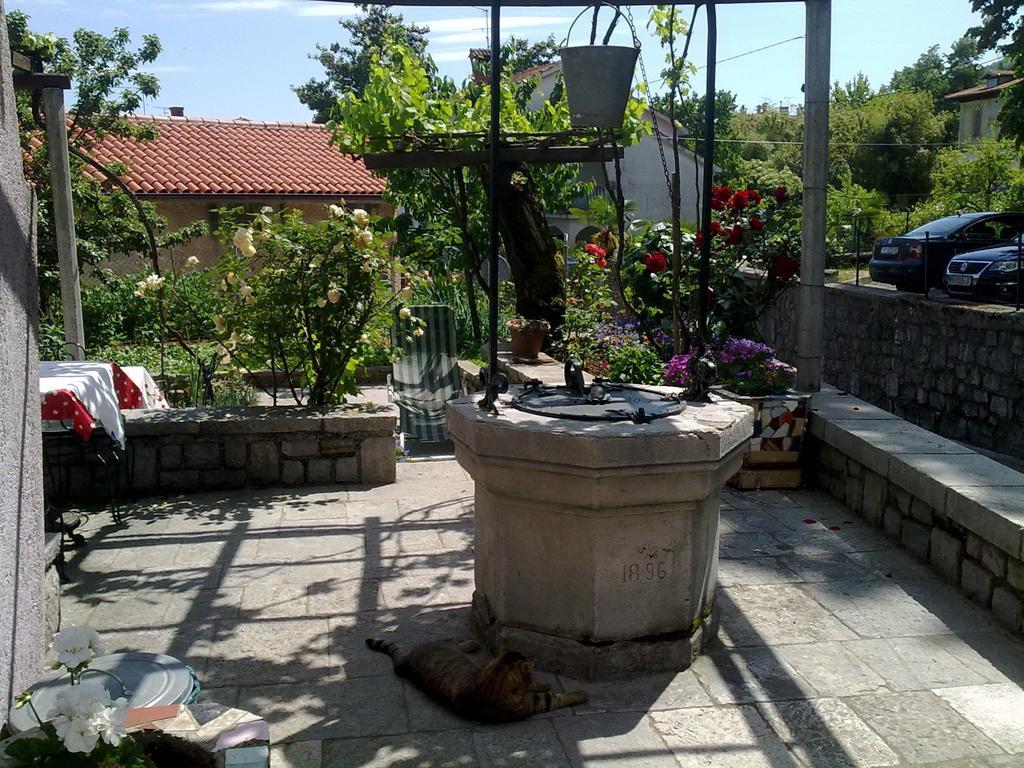 Guesthouse Kuca Na Sterne Lovran Ngoại thất bức ảnh